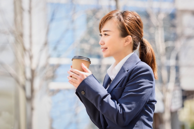 女性営業